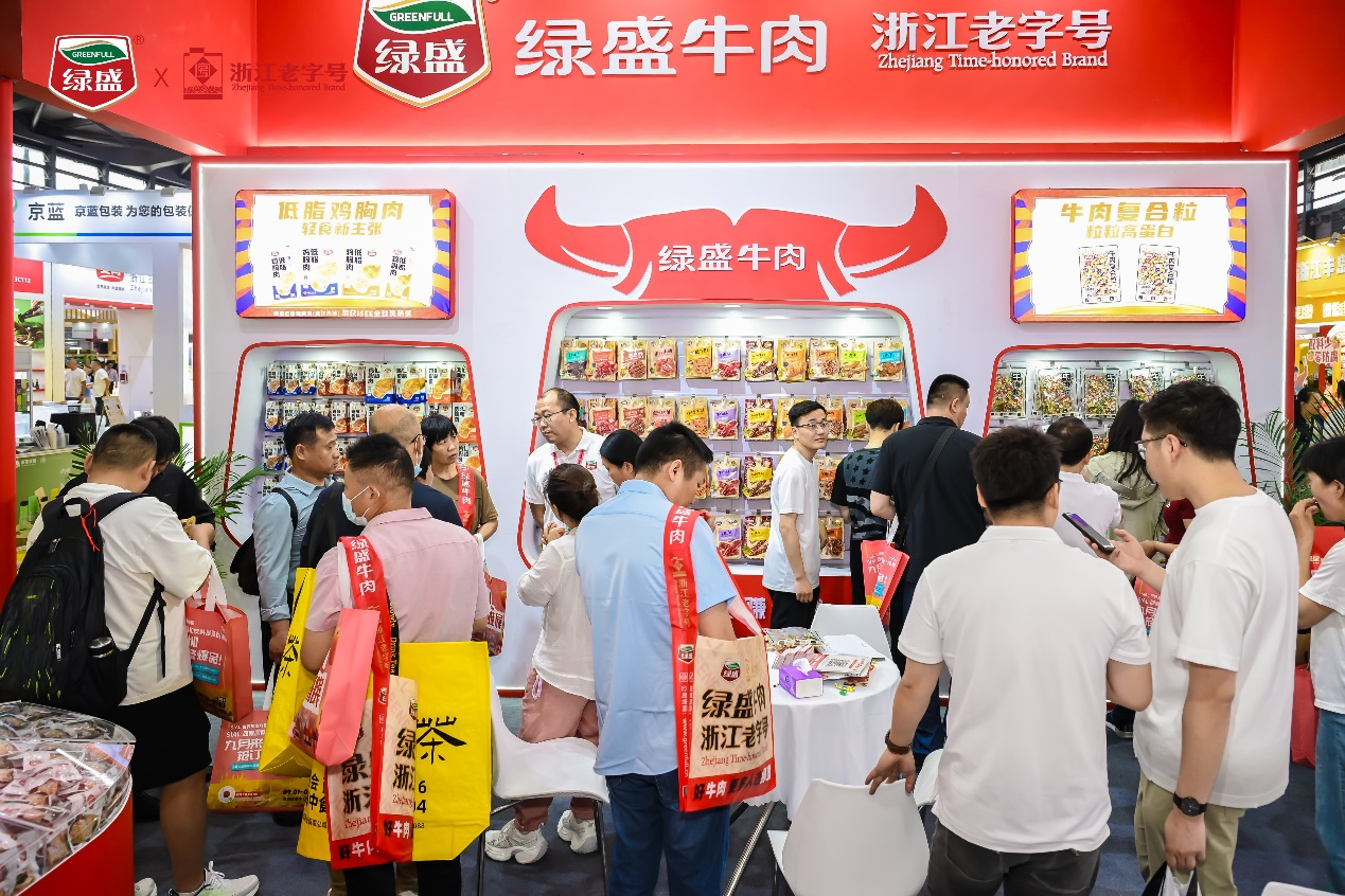 SIAL西雅展：綠盛爆品矩陣攜手經(jīng)銷商共贏，百年老字號(hào)展現(xiàn)多維實(shí)力